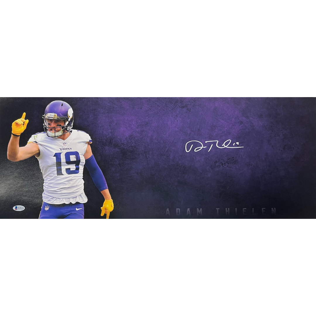 Adam Thielen Signed Catch Vs Bears 11x14 Photo