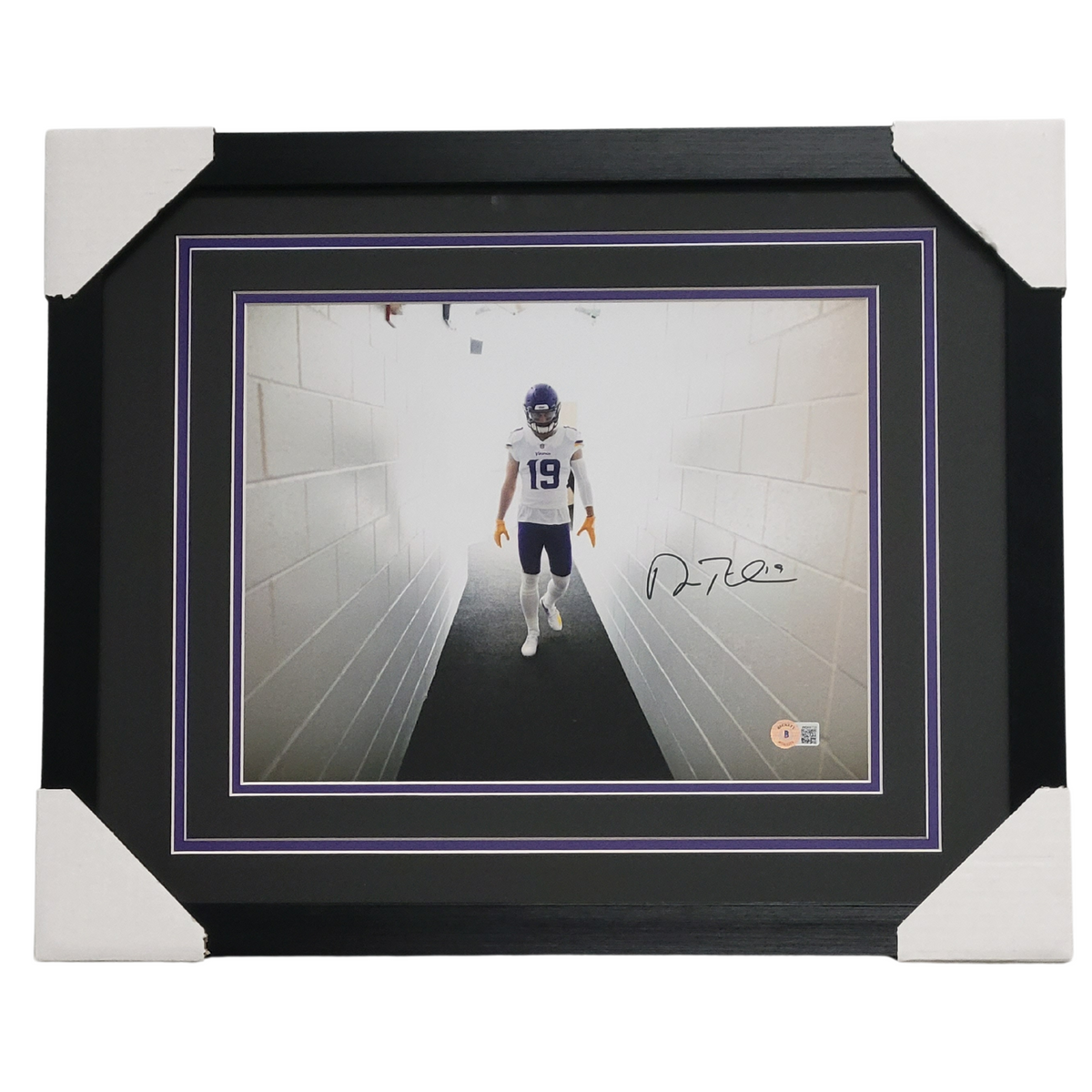 Adam Thielen Signed Vikings 11X14 Photo Framed COA Autograph Minnesota -  Inscriptagraphs Memorabilia - Inscriptagraphs Memorabilia